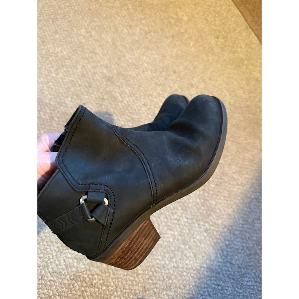 Teva foxy harness Zip bootie black leather 8.5